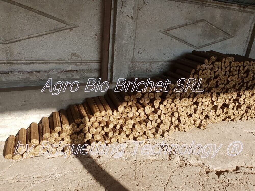 Storage of briquettes at Floroaica