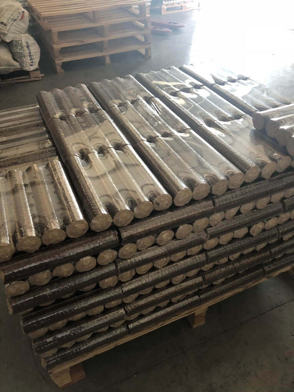 Sawdust briquettes from Mihail Kogalniceanu