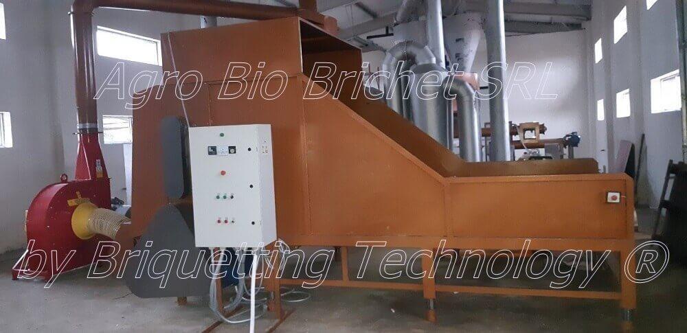 Briquetting lines for straw briquettes in Murgeanca