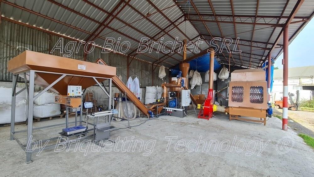 Pelletizing line for straw and alfalfa in Arpașu de Jos