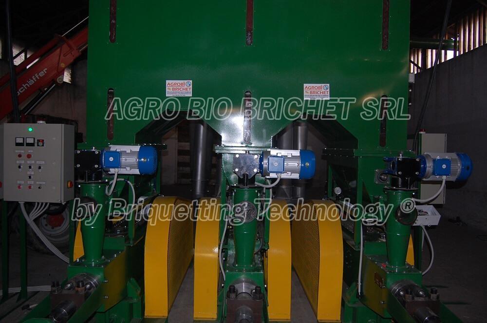 Briquetting machines Modelu